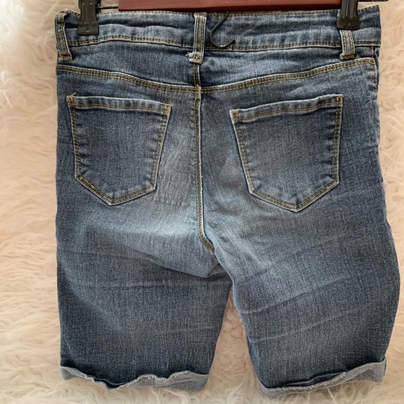 Arizona Brand - Picture 2 of 3